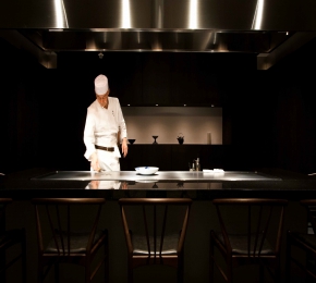 1泊2食　鉄板焼　　　　　　　　花　ディナープラン